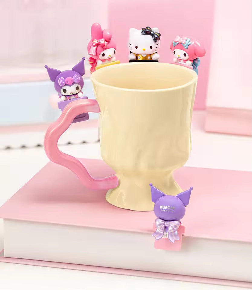 Sanrio Characters with Ribbon hippers (1 random)