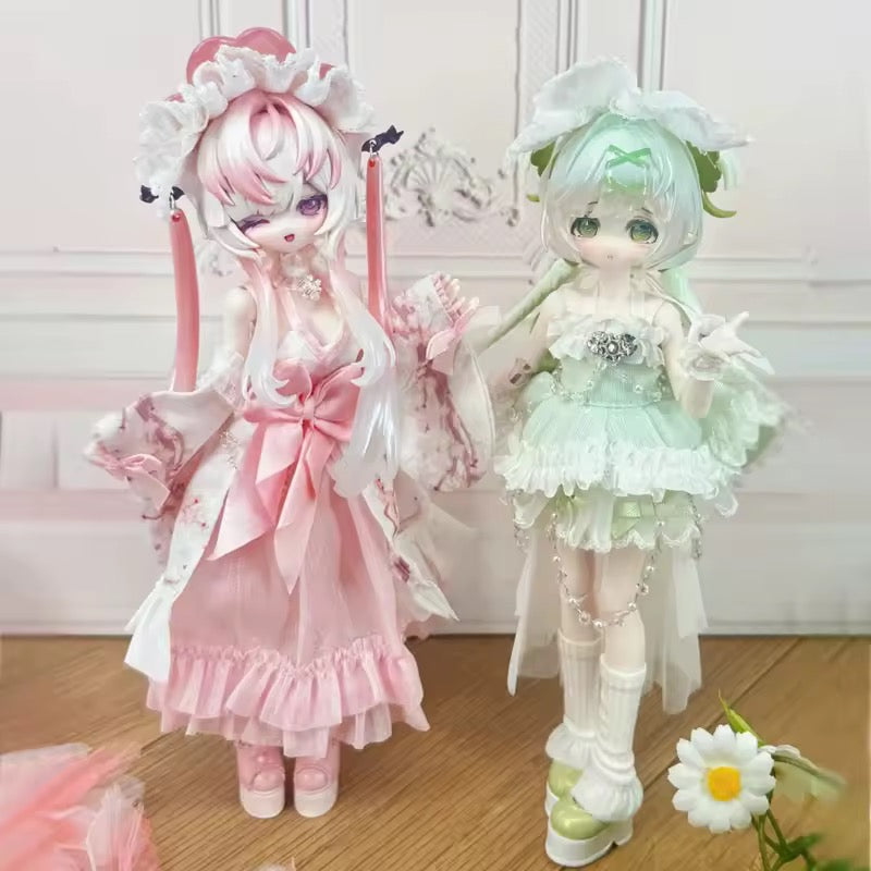 Minty doll blind box