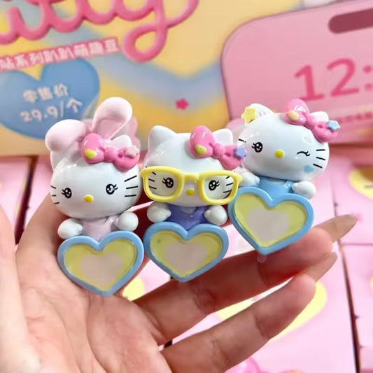 Hello Kitty Hippers