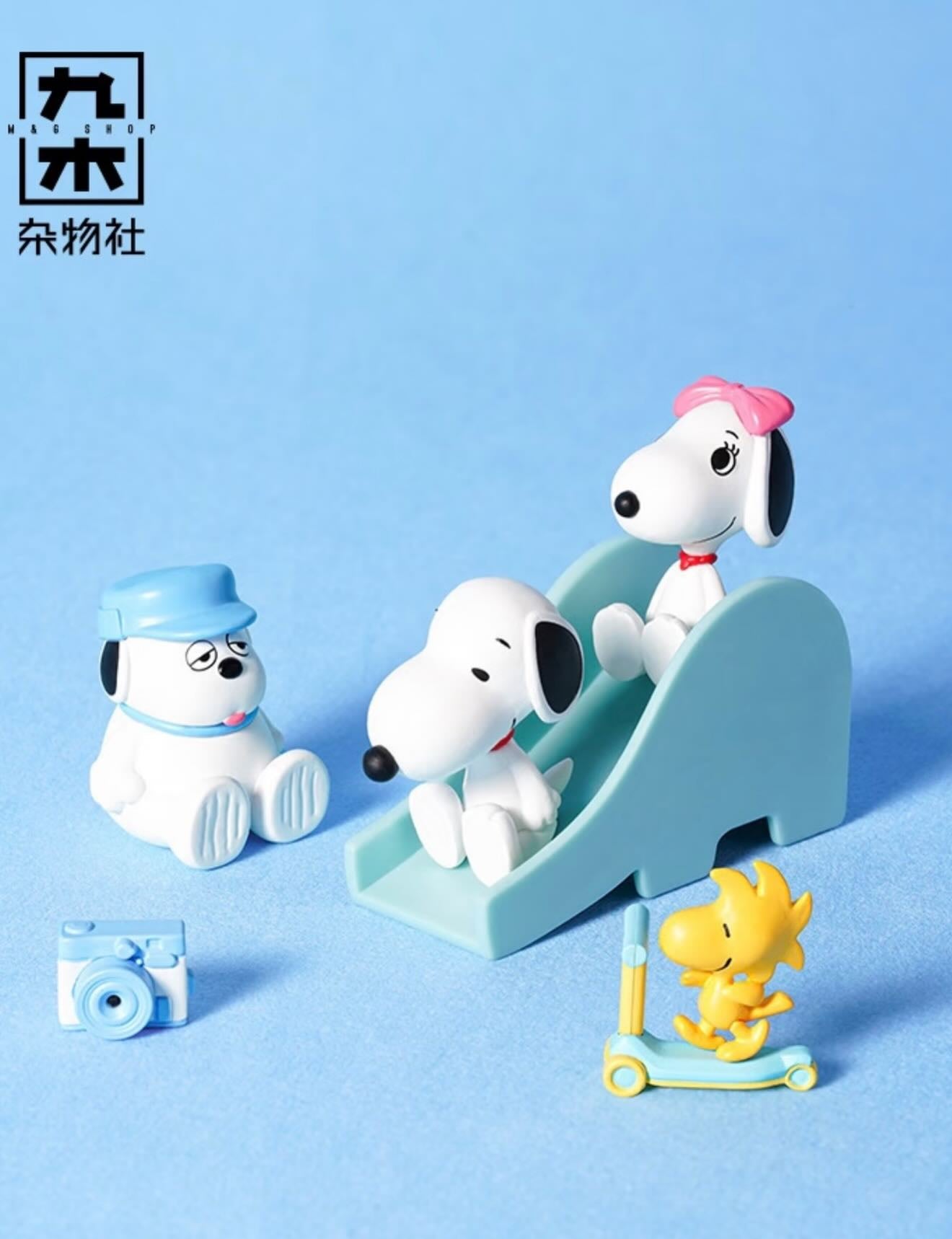 Snoopy PINK ME Series Mini Hanging Card Pendant Blind Box