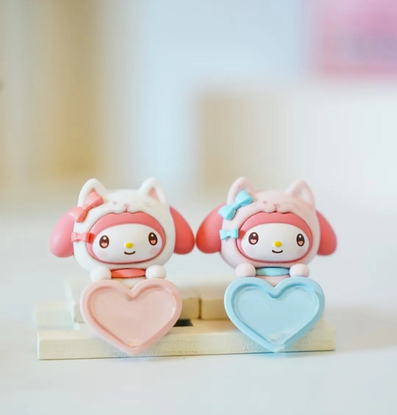 Sanrio Kitten Hippers (1 Random)