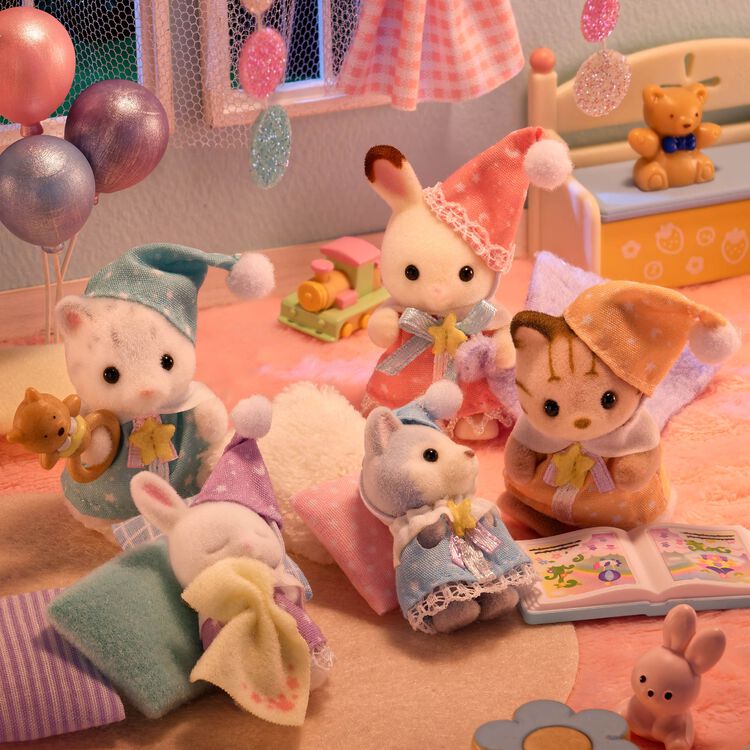 Sylvanian Families Gather Together! Baby Set - Pajama Party