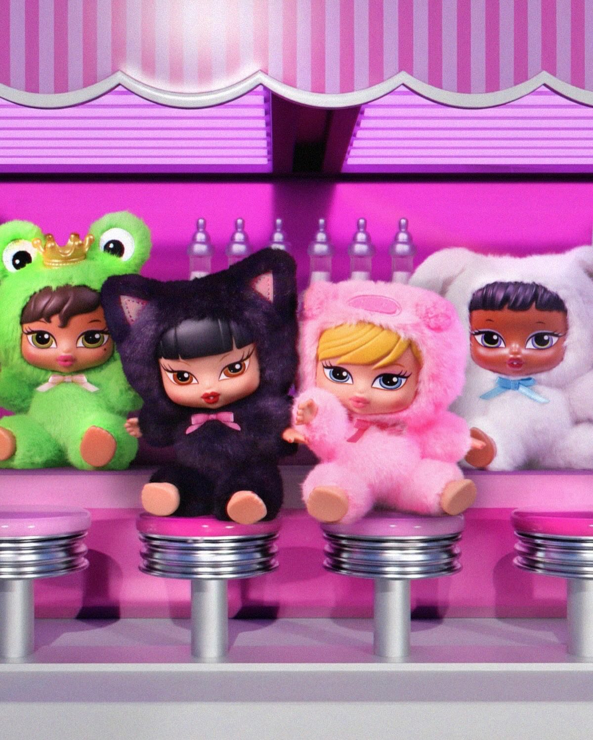 BRATZ: BRATZIEZ ICONZ SERIEZ PLUSH KEYCHAIN BLIND BOX